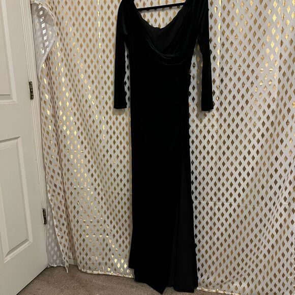 Goth Black velvet evening gown dress with thigh slit long sleeve size L - Picture 4 of 10